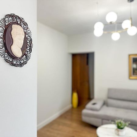 Block Inn Apartments Тирана Экстерьер фото
