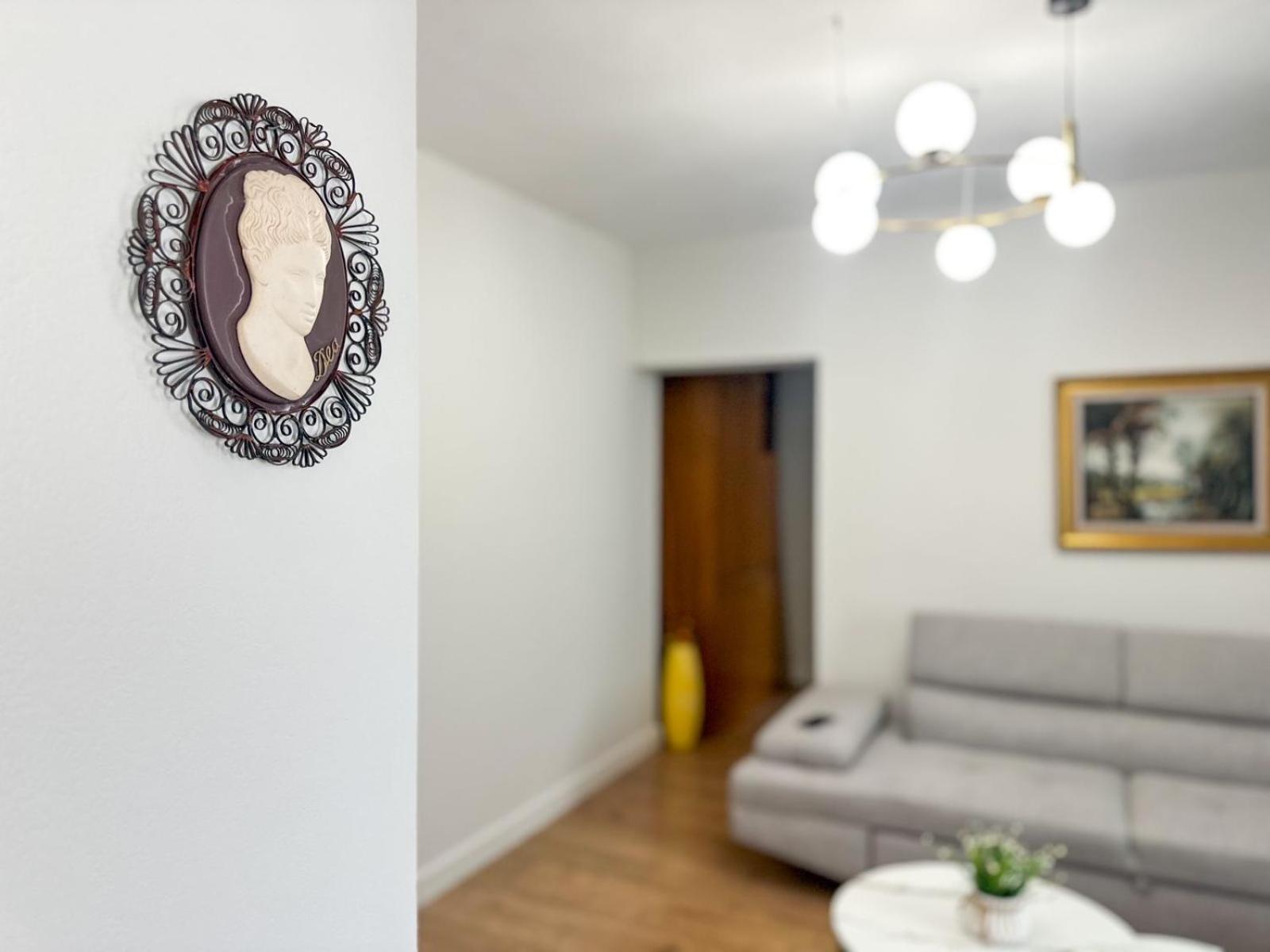 Block Inn Apartments Тирана Экстерьер фото