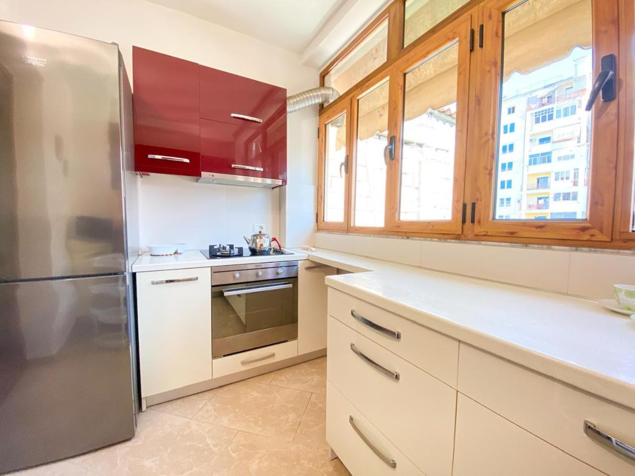Block Inn Apartments Тирана Экстерьер фото