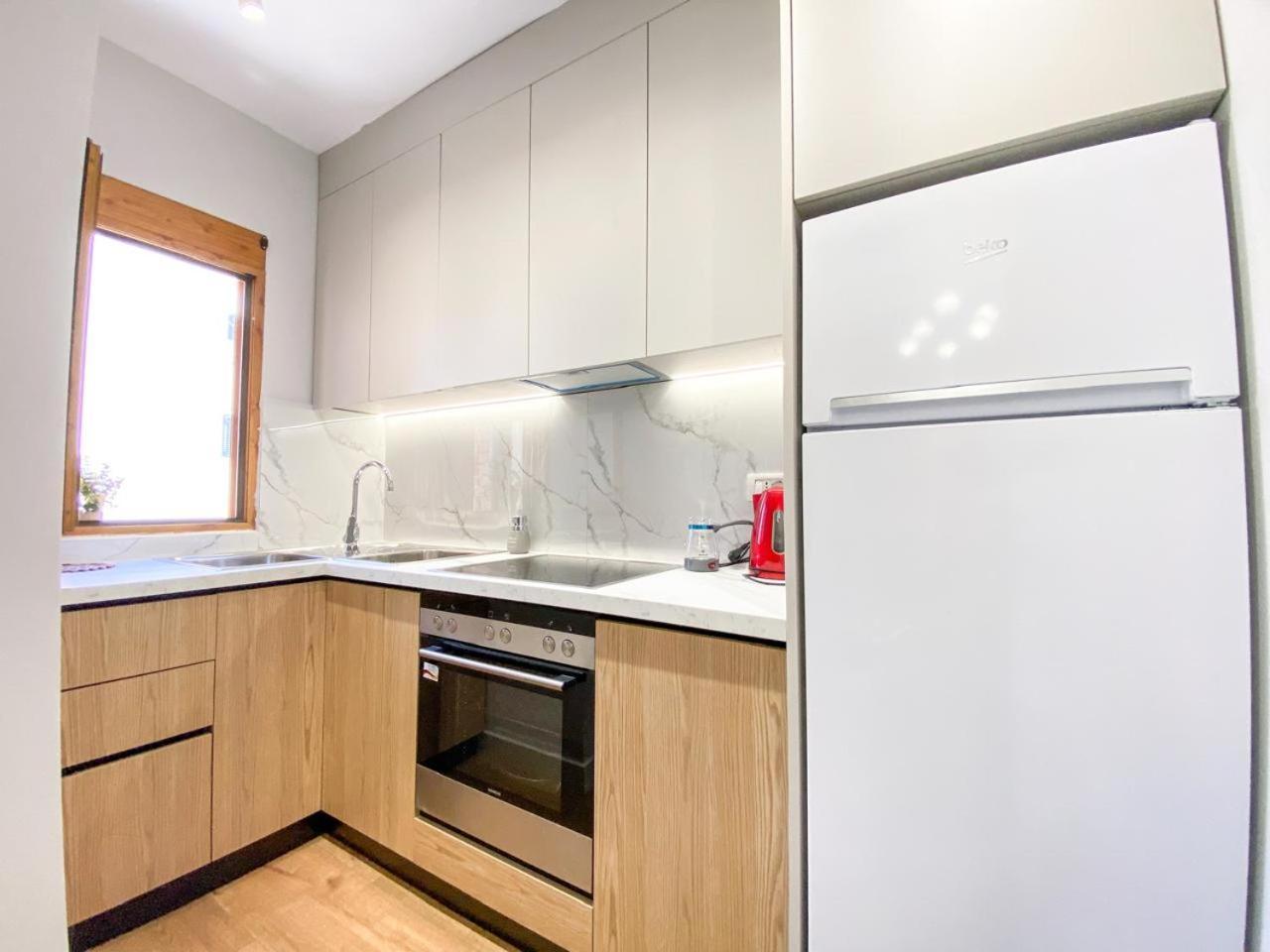 Block Inn Apartments Тирана Экстерьер фото